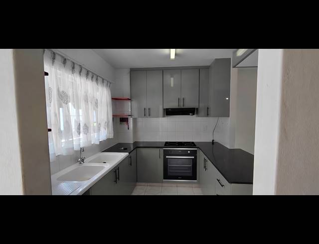 3 BEDROOM APARTMENT FOR SALE IN MANOR GARDENS